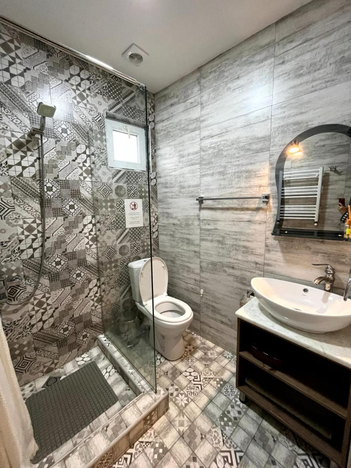 Tbilisi Trinity Apartment Екстер'єр фото